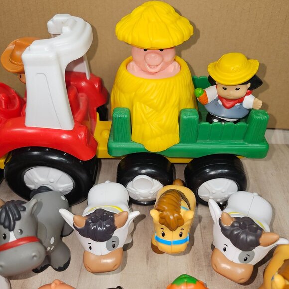 Little People Tractor Farm Animals Figures Farmer Lot Cow Dog Horse Pig Music - Picture 6 of 13